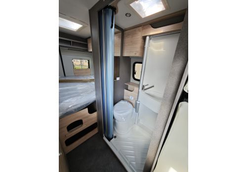Camper Van DETHLEFFS Globetrail 600 DS Active Plus en Catalog