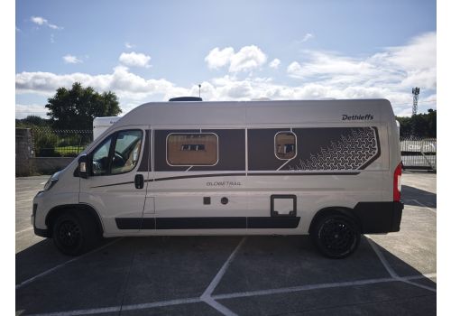Camper Van DETHLEFFS Globetrail 600 DS Active Plus en Catalog