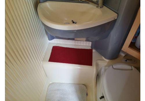 Low Profile Motorhome DETHLEFFS Globebus T-1 en Sale Occasion