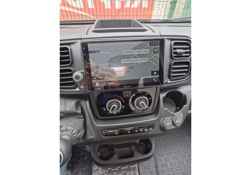Low Profile Motorhome WEINSBERG R57 en Sale Occasion