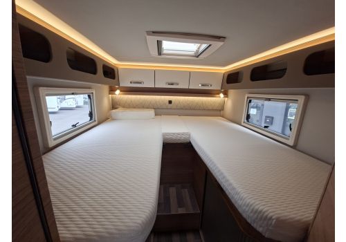 Low Profile Motorhome WEINSBERG R57 en Sale Occasion
