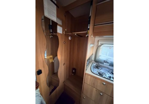 Low Profile Motorhome BURSTNER Nexxo T660 en Sale Occasion