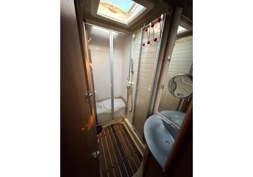 Low Profile Motorhome BURSTNER Nexxo T660 en Sale Occasion