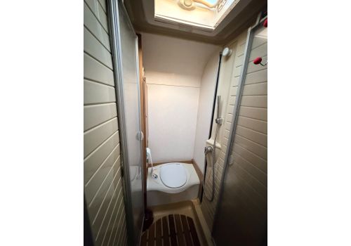 Low Profile Motorhome BURSTNER Nexxo T660 en Sale Occasion