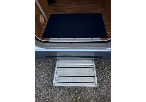 Low Profile Motorhome BURSTNER Nexxo T660 en Sale Occasion