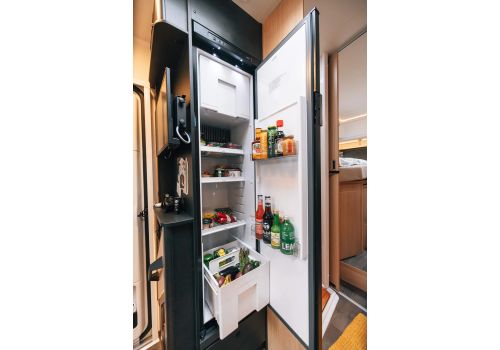 Low Profile Motorhome SUNLIGHT UNLDT T7433Q 2027 en Catalog