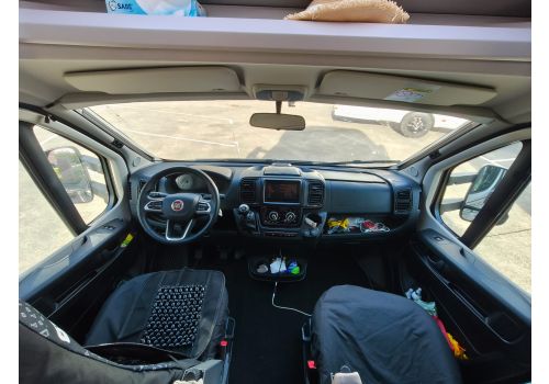 Low Profile Motorhome ADRIA Matrix Supreme 670SC en Sale Occasion