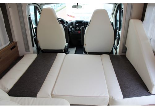Low Profile Motorhome DETHLEFFS Trend T 6767 en Sale Occasion