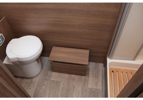 Low Profile Motorhome DETHLEFFS Trend T 6767 en Sale Occasion