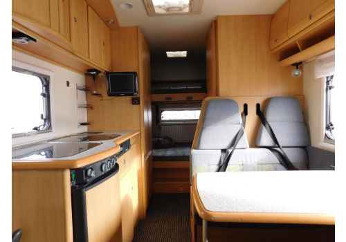 Capuchina Motorhome DETHLEFFS Esprit A5880 en Sale Occasion