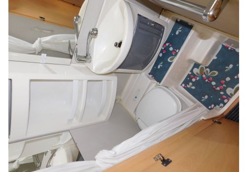 Capuchina Motorhome DETHLEFFS Esprit A5880 en Sale Occasion