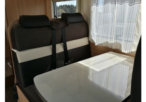 Low Profile Motorhome SUNLIGHT T 69 S modelo 2017 en Sale Occasion