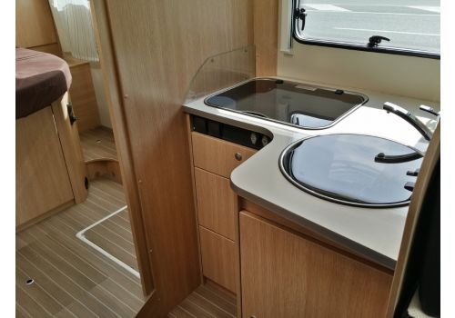 Low Profile Motorhome SUNLIGHT T 69 S modelo 2017 en Sale Occasion