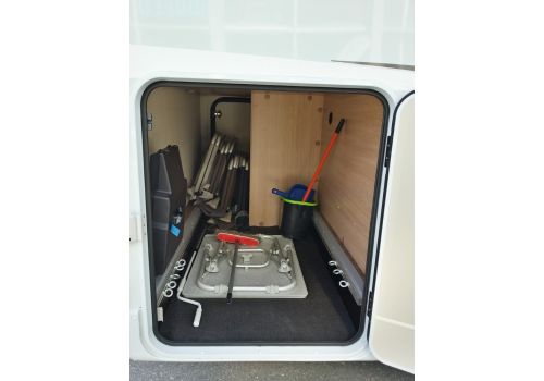 Low Profile Motorhome SUNLIGHT T 69 S modelo 2017 en Sale Occasion