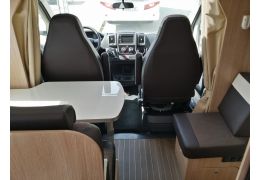 Low Profile Motorhome SUNLIGHT T 69 S modelo 2017 en Sale Occasion