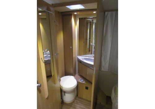 Low Profile Motorhome SUNLIGHT T 69 L en Sale Occasion