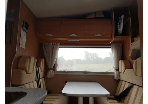 Capuchina Motorhome MC LOUIS M700 en Sale Occasion