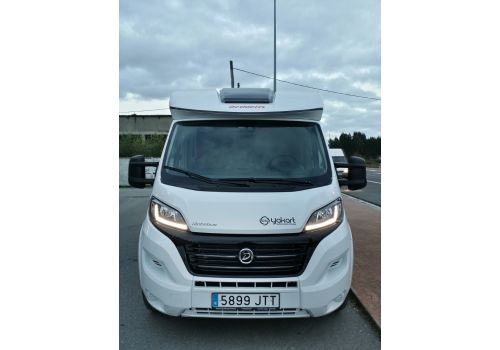 Low Profile Motorhome DETHLEFFS Globebus T 1 modelo 2017 en Sale Occasion