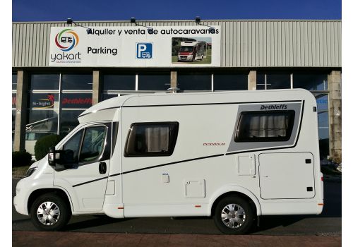 Low Profile Motorhome DETHLEFFS Globebus T 1 modelo 2017 en Sale Occasion