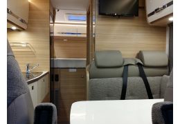 Low Profile Motorhome DETHLEFFS Globebus T 1 modelo 2017 en Sale Occasion
