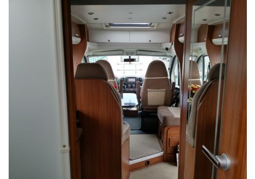 Low Profile Motorhome ADRIA Matrix M680 SL en Sale Occasion