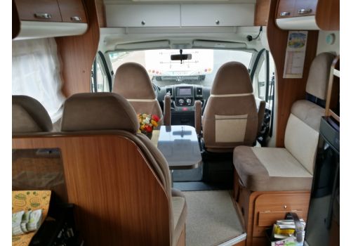 Low Profile Motorhome ADRIA Matrix M680 SL en Sale Occasion