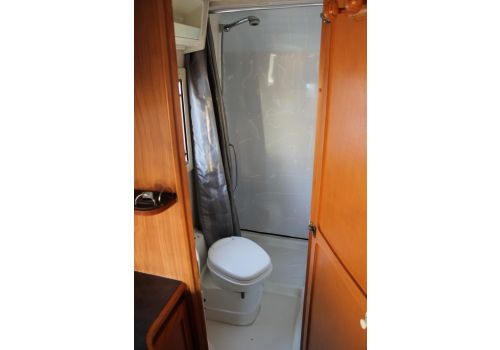 Low Profile Motorhome MONCAYO Halcon 340 P en Sale Occasion