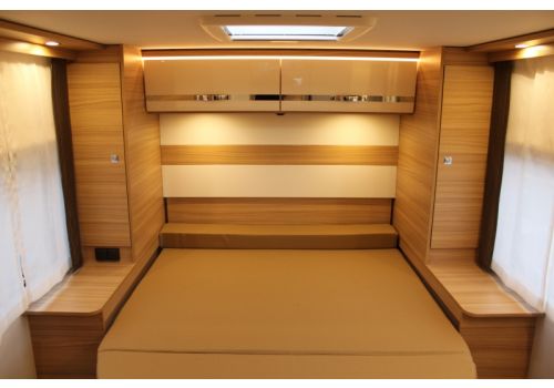Low Profile Motorhome DETHLEFFS Globebus T 7 en Sale Occasion