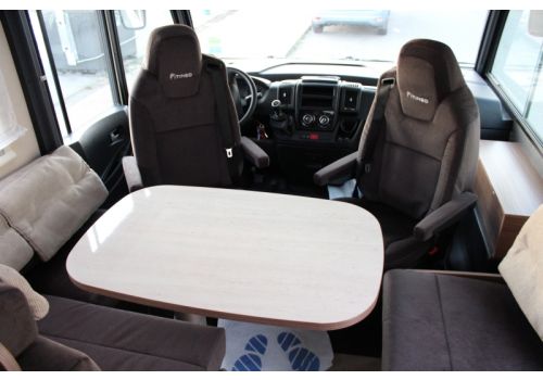 Integral Motorhome ITINEO MB 700 en Sale Occasion