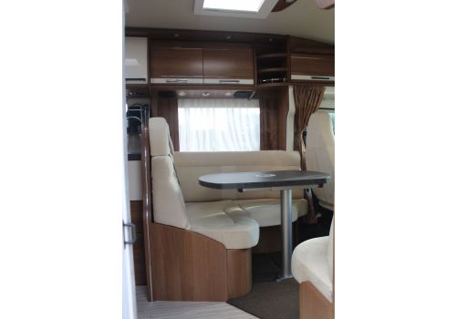Low Profile Motorhome CARTHAGO C Tourer T 142 en Sale Occasion