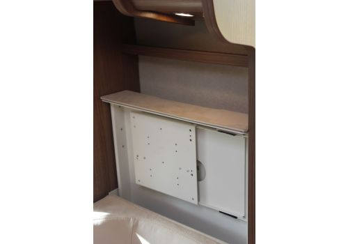 Low Profile Motorhome CARTHAGO C Tourer T 142 en Sale Occasion