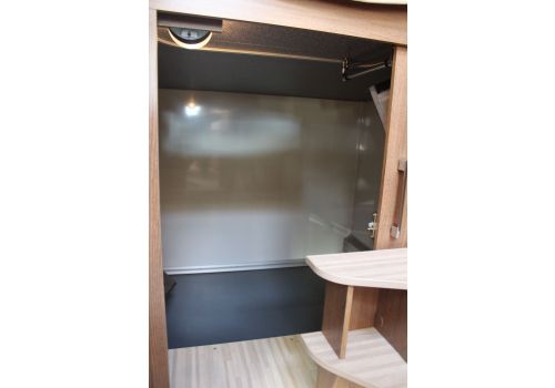 Low Profile Motorhome CARTHAGO C Tourer T 142 en Sale Occasion