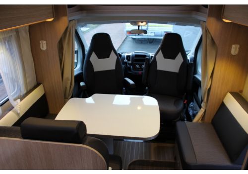 Low Profile Motorhome SUNLIGHT T-69 L en Sale Occasion