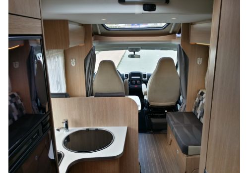 Low Profile Motorhome SUNLIGHT T 67 en Sale Occasion