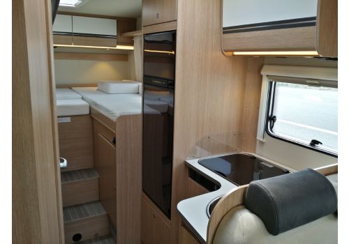 Low Profile Motorhome SUNLIGHT T 67 en Sale Occasion