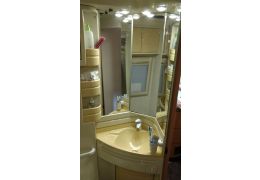 Low Profile Motorhome LAIKA Kreos 3010 G en Sale Occasion