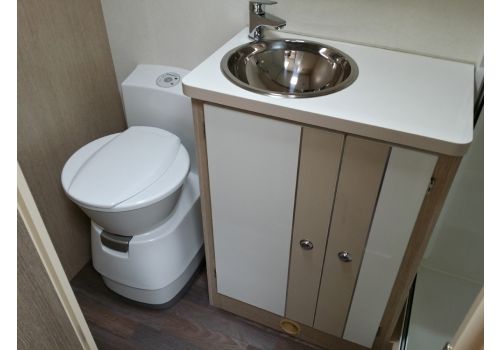 Low Profile Motorhome ILUSION 760 XMK en Sale Occasion