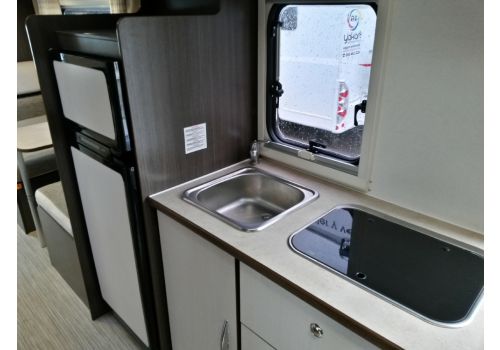 Capuchina Motorhome RIMOR Katamarano 9 en Sale Occasion