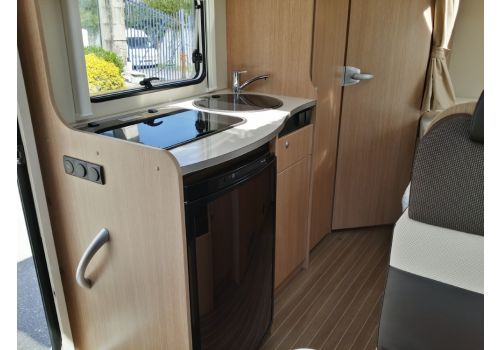 Low Profile Motorhome SUNLIGHT T-58 en Sale Occasion