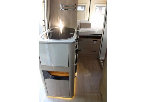 Camper Van RAPIDO Van V43 Modelo 2018 en Sale Occasion