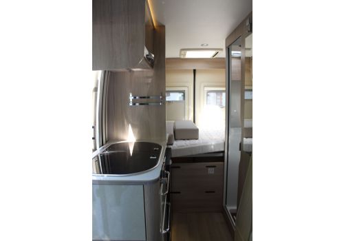 Camper Van RAPIDO Van V43 Modelo 2018 en Sale Occasion