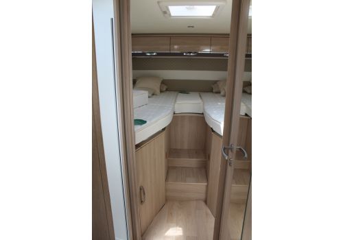 Low Profile Motorhome RAPIDO 666F Modelo 2018 en Sale Occasion