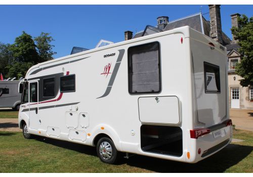 Integral Motorhome RAPIDO 8094 dF modelo 2020 en Sale Occasion