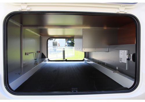 Integral Motorhome RAPIDO 8094 dF modelo 2020 en Sale Occasion
