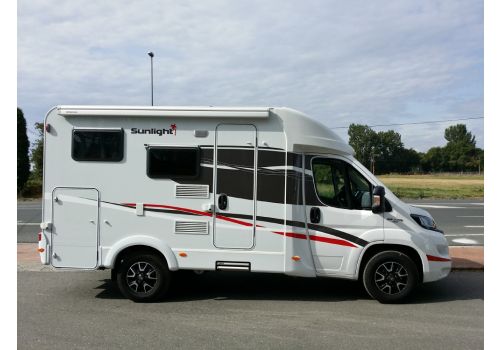 Low Profile Motorhome SUNLIGHT T 60 en Sale Occasion