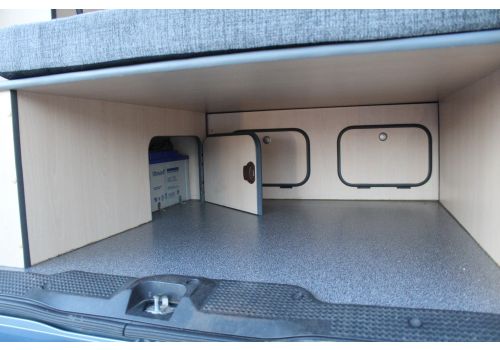 Camper Van RENAULT Traffic camperizada en Sale Occasion