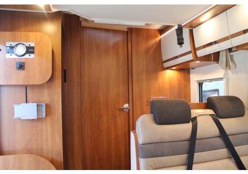 Low Profile Motorhome DETHLEFFS Trend T 7057 DBM modelo 2019 en Sale Occasion