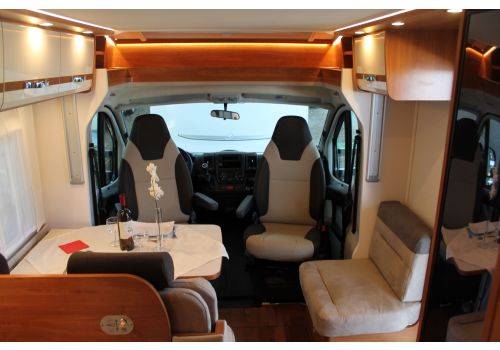 Low Profile Motorhome DETHLEFFS Trend T 7057 EB modelo 2018 en Sale Occasion