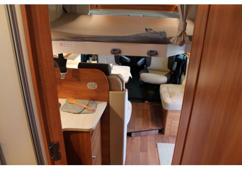 Low Profile Motorhome DETHLEFFS Trend T 7057 EB modelo 2018 en Sale Occasion