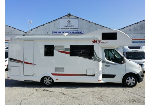 Capuchina Motorhome RIMOR Katamarano 9 en Sale Occasion